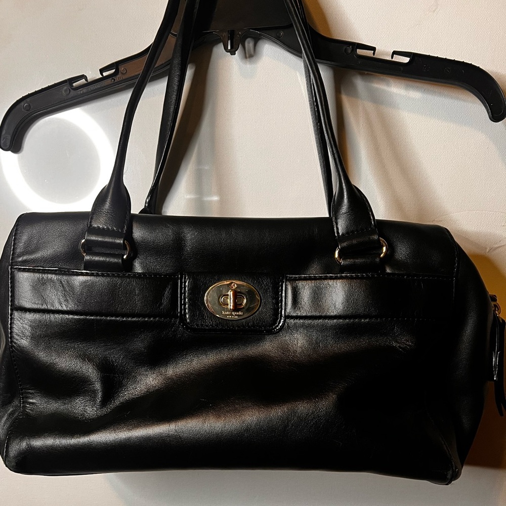 Excellent Black Kate Spade tote purse